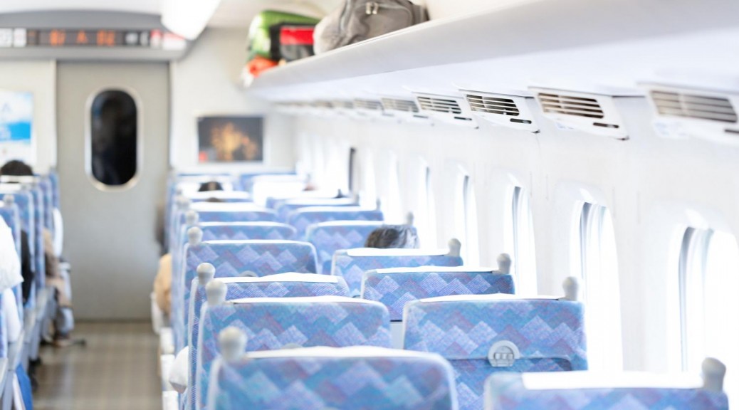 新幹線の車内